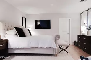 243 W Harmont Dr, Phoenix, AZ 85021 - Photo 23