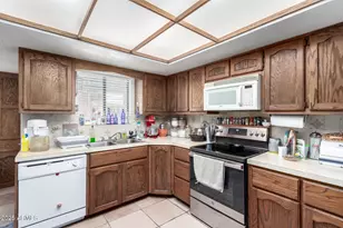 35011 N 3rd St, Phoenix, AZ 85086 - Photo 9