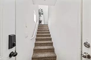 8115 W Lynwood St, Phoenix, AZ 85043 - Photo 3