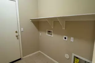 7165 S Briarwood Ct, Gilbert, AZ 85298 - Photo 7