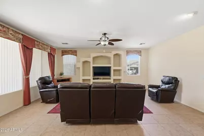 42609 W Milky Way, Maricopa, AZ 85138 - Photo 15