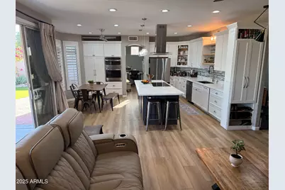 13781 W Vernon Avenue, Goodyear, AZ 85395 - Photo 5