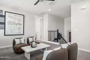 5821 E Zachary Dr, Phoenix, AZ 85054 - Photo 11