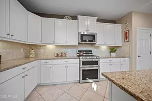 28613 N 23rd Dr, Phoenix, AZ 85085 - Photo 7