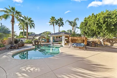 14077 W Charter Oak Road, Surprise, AZ 85379 - Photo 35