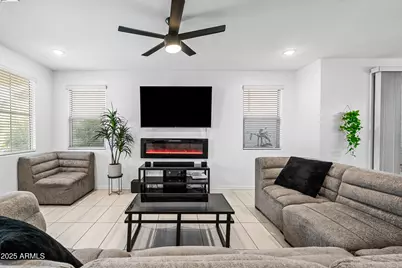 15245 W Sherman Street, Goodyear, AZ 85338 - Photo 13