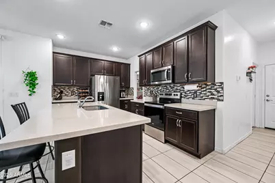 15245 W Sherman Street, Goodyear, AZ 85338 - Photo 9