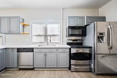 438 N 17th Avenue #B, Phoenix, AZ 85007 - Photo 9