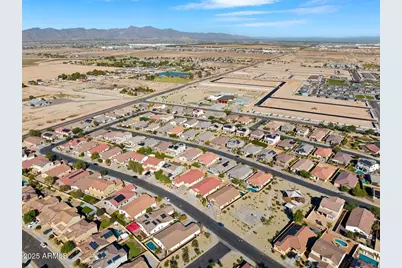 17818 W Lincoln Street, Goodyear, AZ 85338 - Photo 45