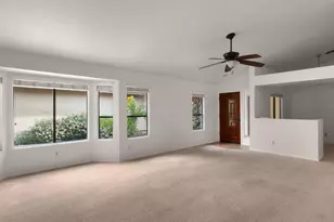 794 S Martinique Dr, Gilbert, AZ 85233 - Photo 7