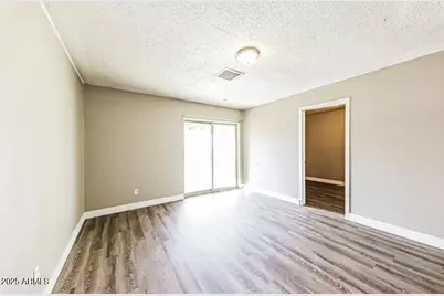 6921 W Hazelwood Street, Phoenix, AZ 85033 - Photo 5
