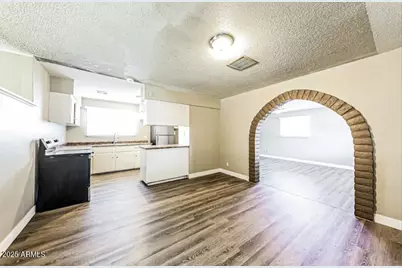 6921 W Hazelwood Street, Phoenix, AZ 85033 - Photo 3