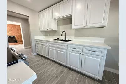 2315 E Nancy Lane, Phoenix, AZ 85042 - Photo 7