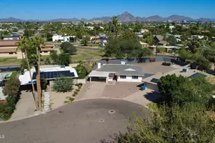 1326 E Earll Dr, Phoenix, AZ 85014 - Photo 25