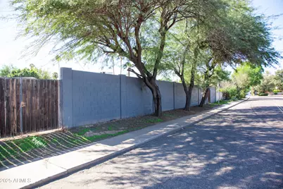 1326 E Earll Drive, Phoenix, AZ 85014 - Photo 25