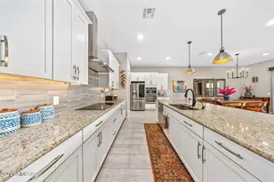 13186 N Humphreys Peak Dr, Oro Valley, AZ 85755 - Photo 11