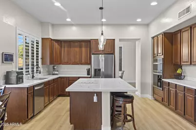 5548 E Via Montoya Drive, Phoenix, AZ 85054 - Photo 11