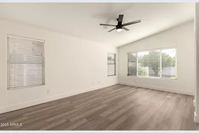 3129 E Oraibi Drive, Phoenix, AZ 85050 - Photo 13