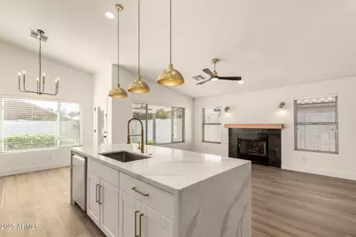 3129 E Oraibi Drive, Phoenix, AZ 85050 - Photo 7