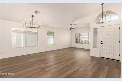3129 E Oraibi Drive, Phoenix, AZ 85050 - Photo 11
