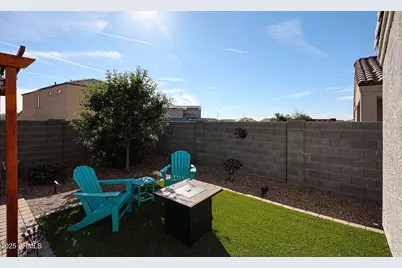 30659 W Amelia Avenue, Buckeye, AZ 85396 - Photo 33