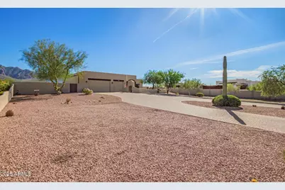 945 N Mountain View Road, Apache Junction, AZ 85119 - Photo 3