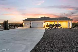 4045 Black Mountain Rd, Wickenburg, AZ 85390 - Photo 1