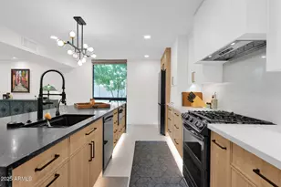 4834 E Earll Dr E, Phoenix, AZ 85018 - Photo 17