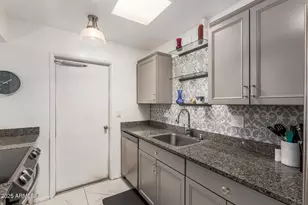 17611 N 102nd Dr, Sun City, AZ 85373 - Photo 11