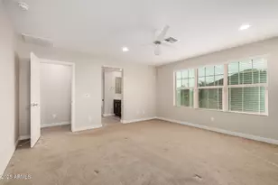 242 N Crosscreek Dr, Chandler, AZ 85225 - Photo 9