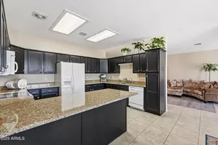 14870 S Country Club Way S, Arizona City, AZ 85123 - Photo 13