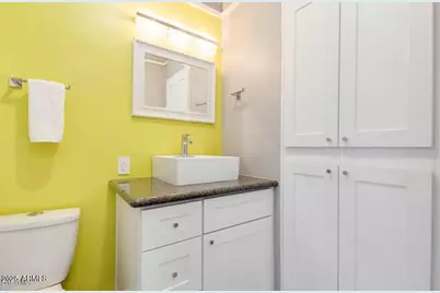 4750 N Central Avenue #L8, Phoenix, AZ 85012 - Photo 11