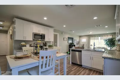 5731 S 12 Lane, Phoenix, AZ 85041 - Photo 3