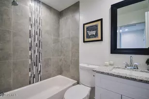 5731 S 12th Ln, Phoenix, AZ 85041 - Photo 7