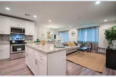 5731 S 12 Lane, Phoenix, AZ 85041 - Photo 1