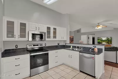 3058 E Erie Street, Gilbert, AZ 85295 - Photo 9