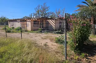 325 E 8th St, Douglas, AZ 85607 - Photo 3