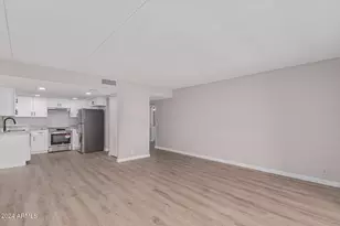 7930 E Camelback Rd, Scottsdale, AZ 85251 - Photo 9