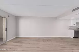 7930 E Camelback Rd, Scottsdale, AZ 85251 - Photo 11