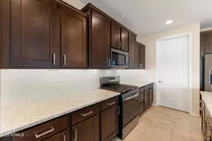 21318 N 270th Ave, Buckeye, AZ 85396 - Photo 19