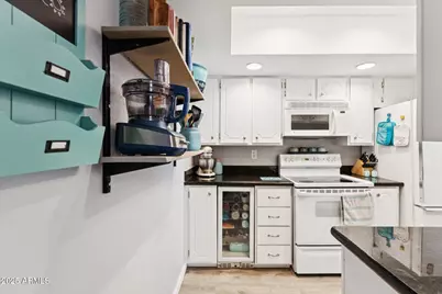 7628 N 19th Drive, Phoenix, AZ 85021 - Photo 11