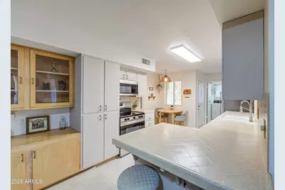 10240 W Concord Avenue, Sun City, AZ 85351 - Photo 11