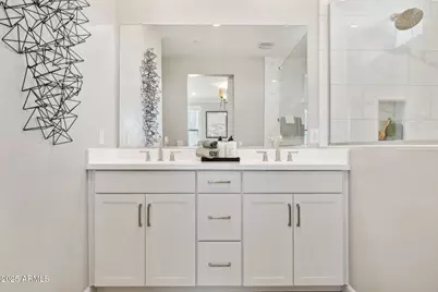 5878 E Zachary Drive, Phoenix, AZ 85054 - Photo 17