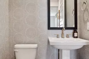 5878 E Zachary Dr, Phoenix, AZ 85054 - Photo 29