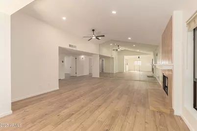 26601 S Saddletree Drive, Sun Lakes, AZ 85248 - Photo 9