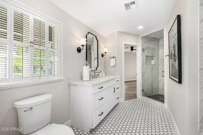 1625 Palmcroft Way SW, Phoenix, AZ 85007 - Photo 9