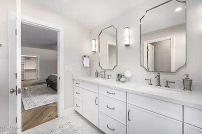 1625 Palmcroft Way SW, Phoenix, AZ 85007 - Photo 7