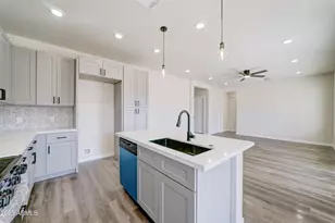 12503 W Cabrillo Dr, Arizona City, AZ 85123 - Photo 7