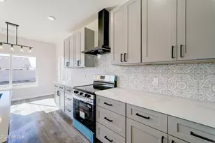 12503 W Cabrillo Dr, Arizona City, AZ 85123 - Photo 9