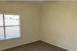 18285 N 87th Dr, Peoria, AZ 85382 - Photo 7